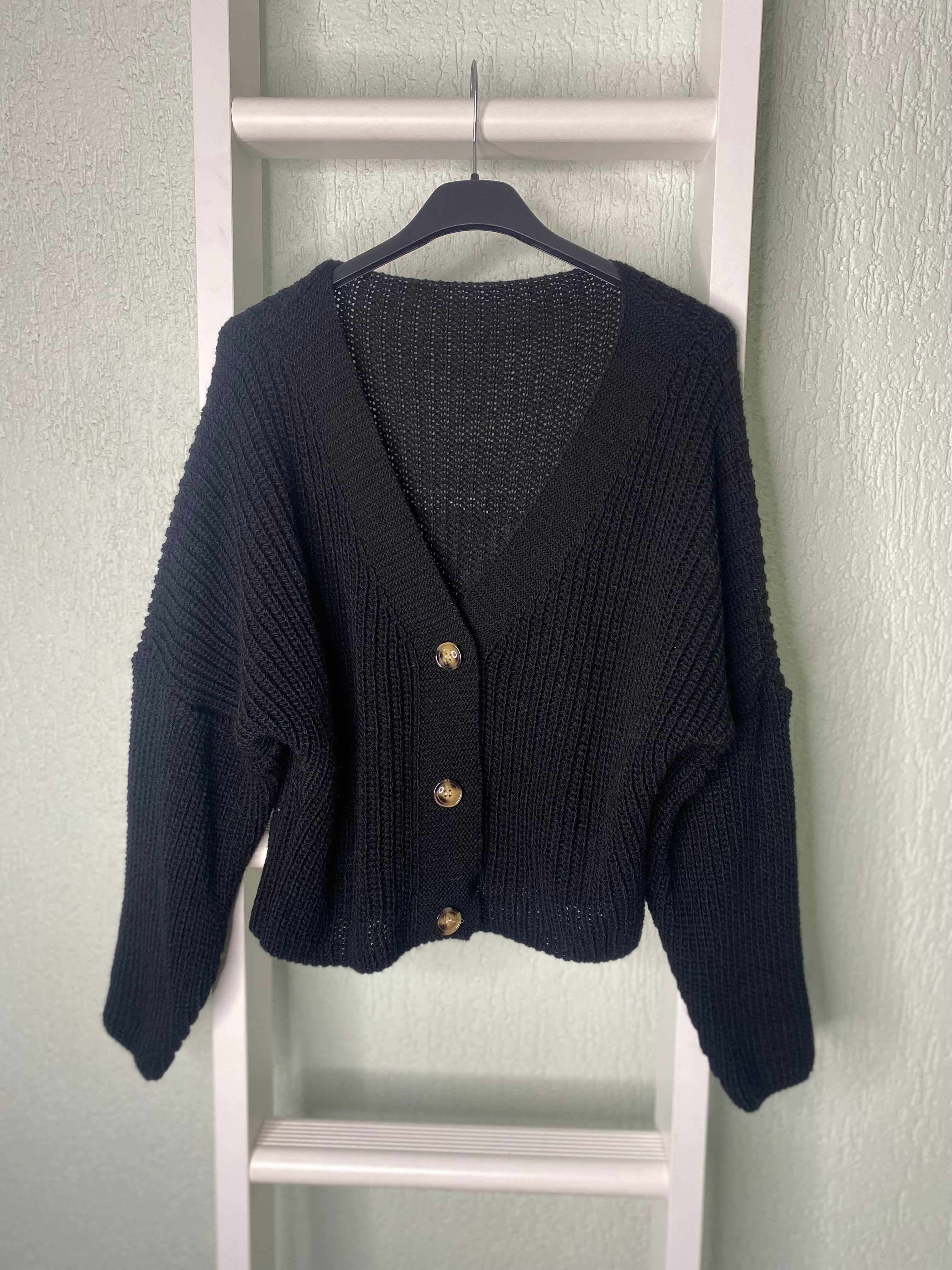 Cropped Strickjacke mit Knöpfen