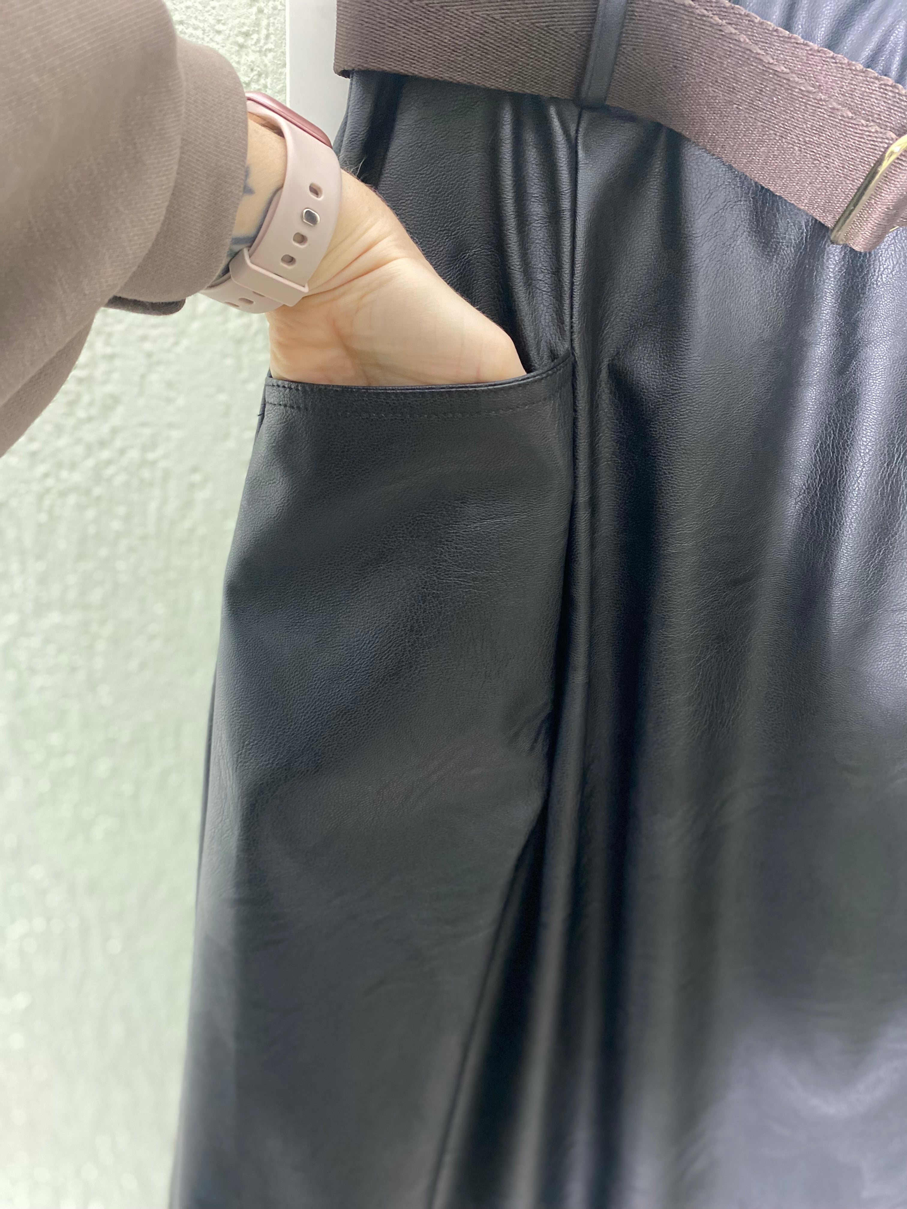 Ballonrock in Lederoptik