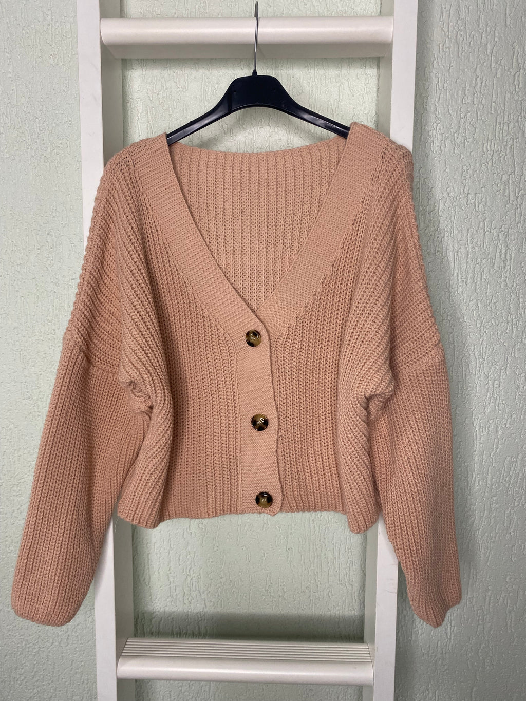 Cropped Strickjacke mit Knöpfen