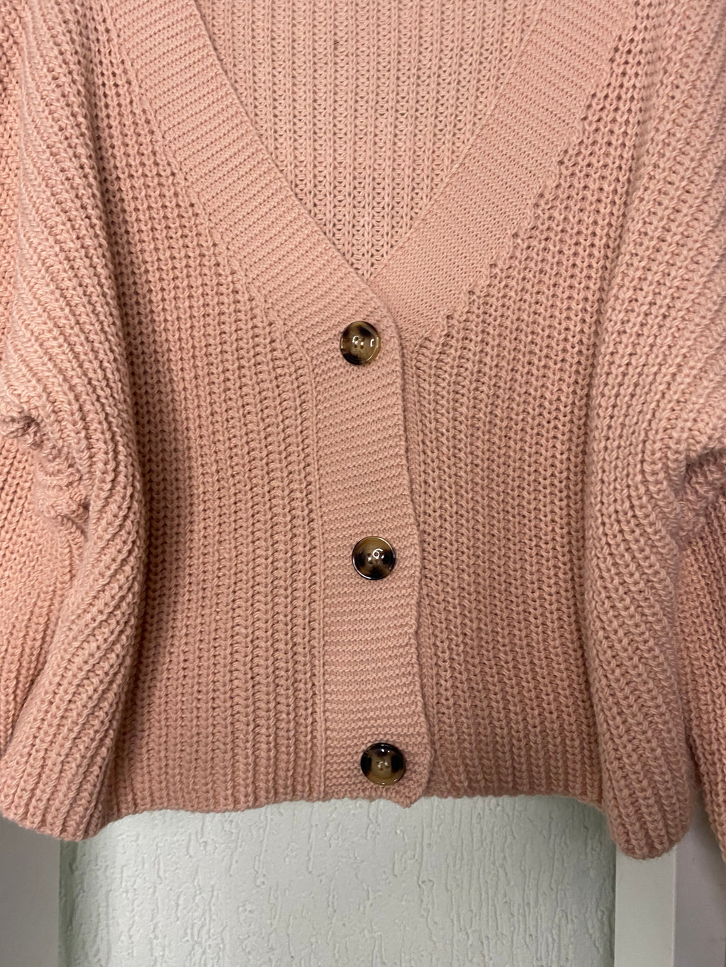 Cropped Strickjacke mit Knöpfen