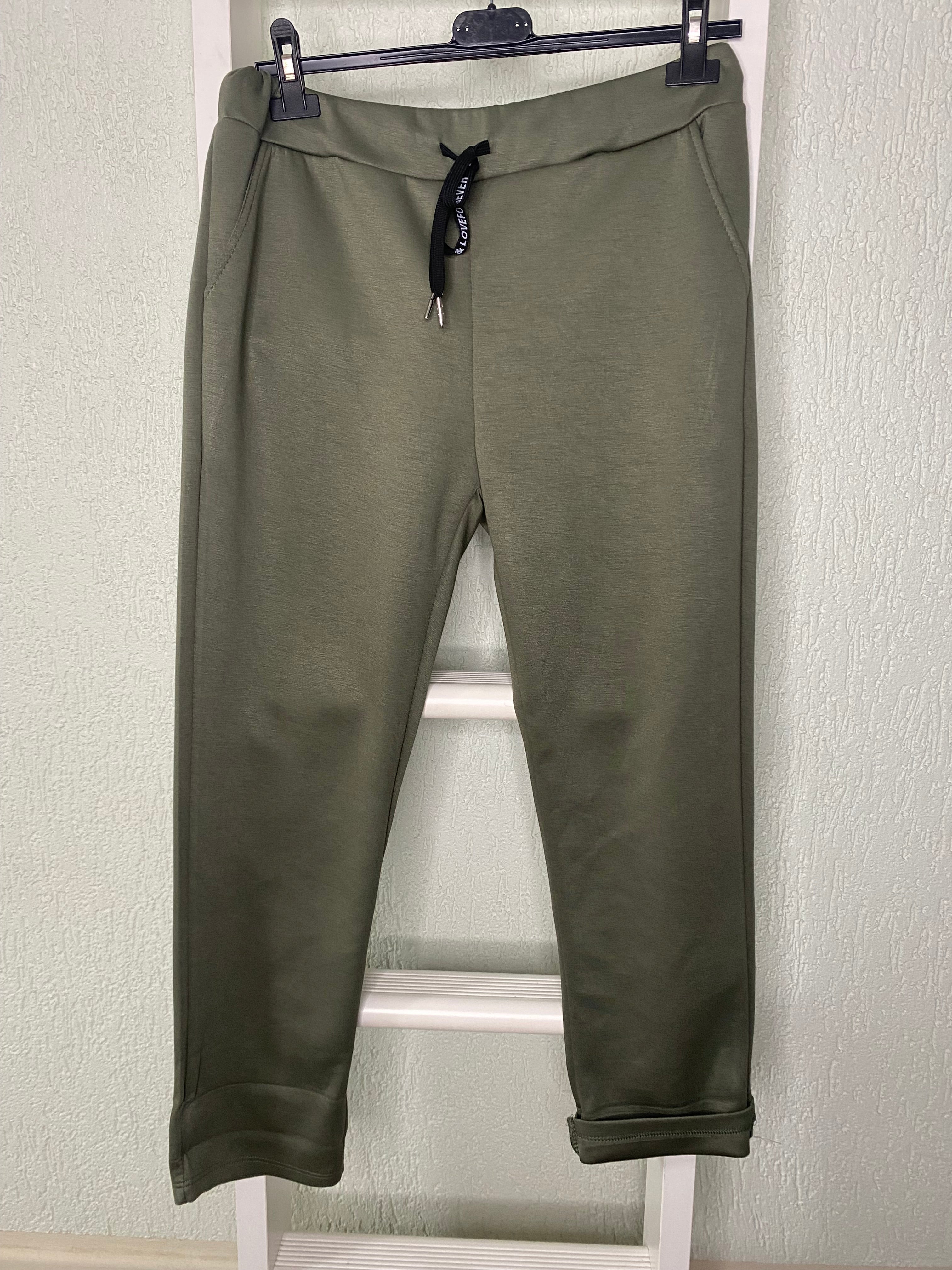 Relaxhose mit verstellbarem Bund & Taschen