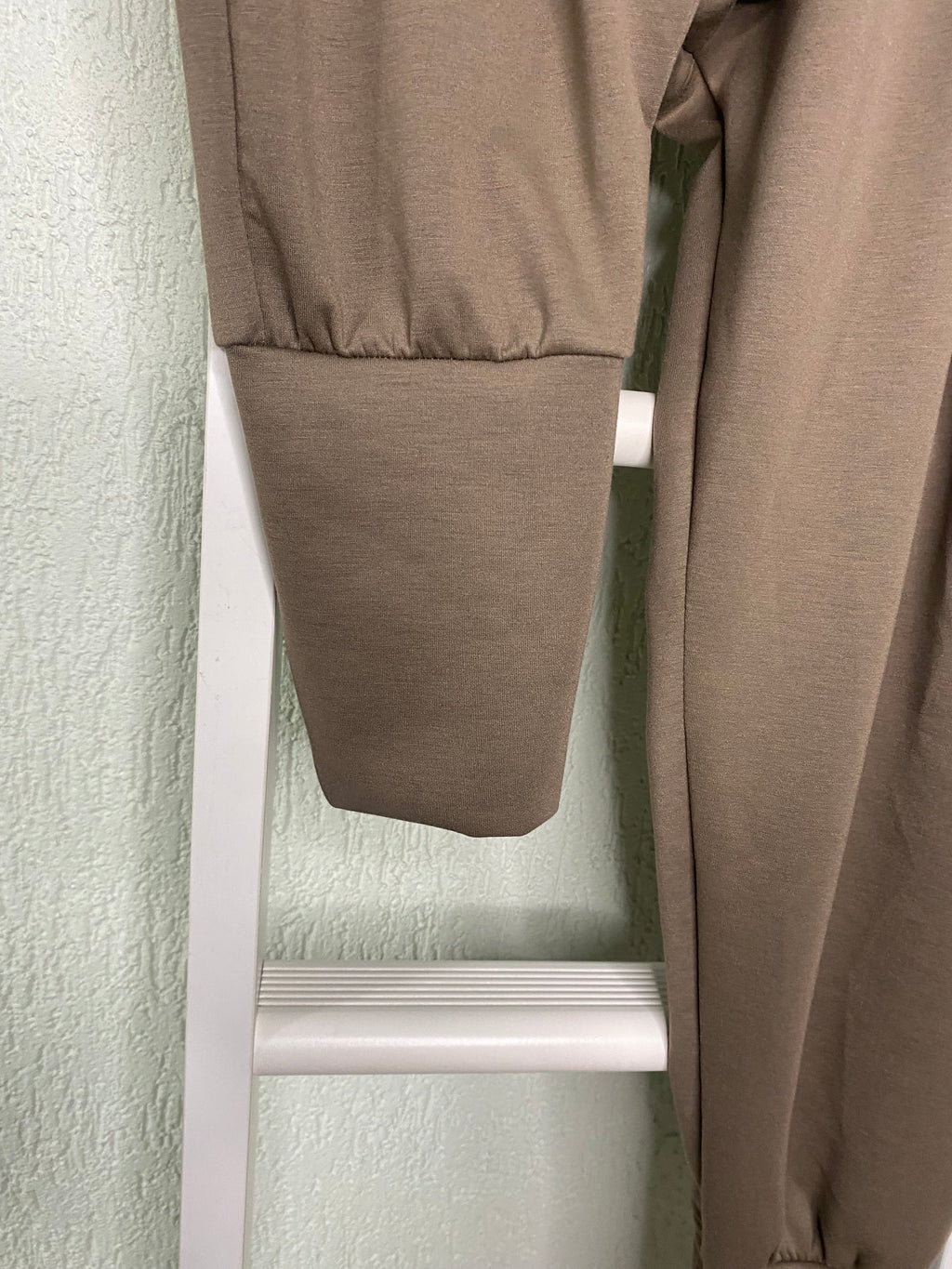 Jerseyhose mit extralangem Bündchen & Taschen