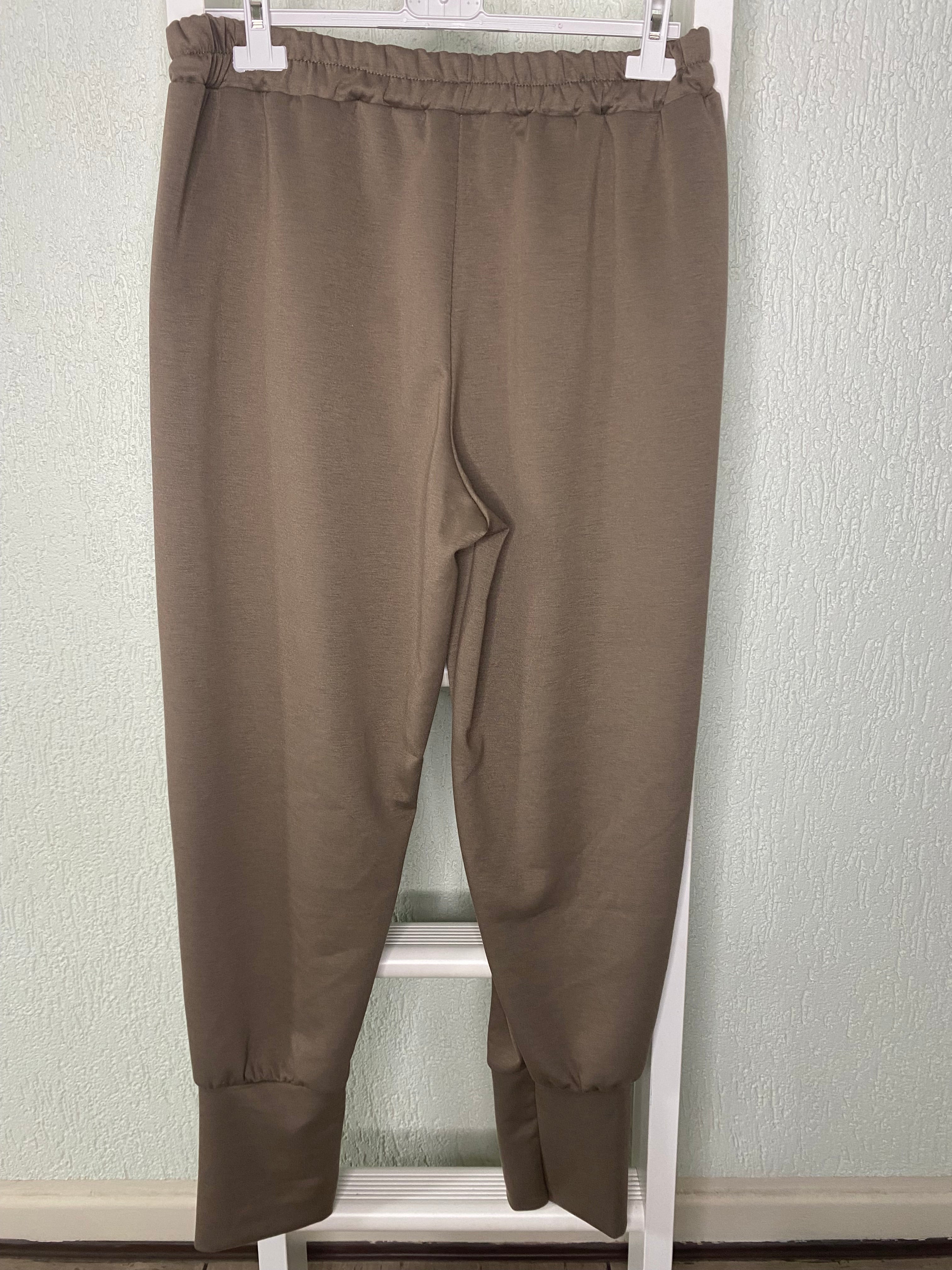 Jerseyhose mit extralangem Bündchen & Taschen