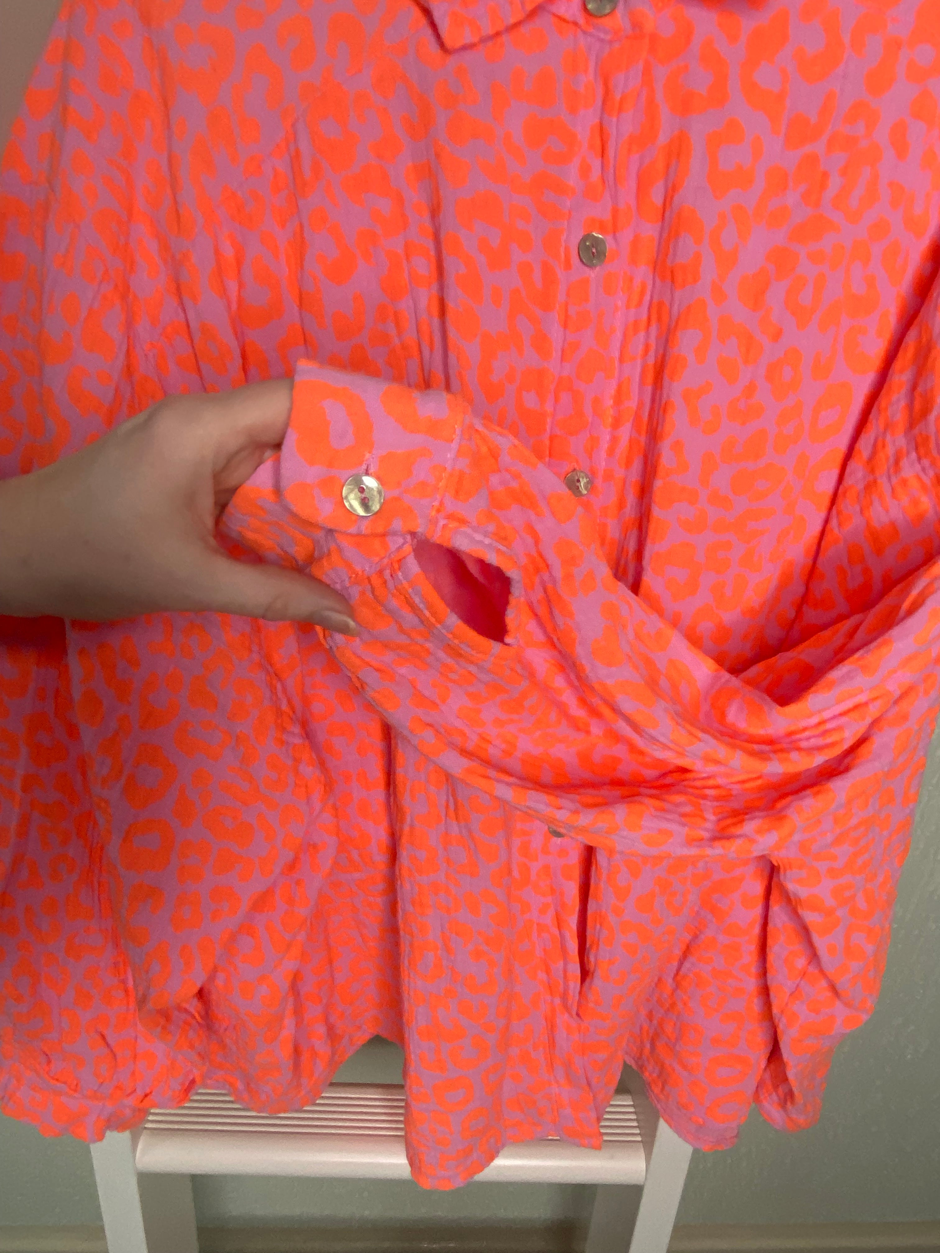 Leo-Bluse aus Musselin