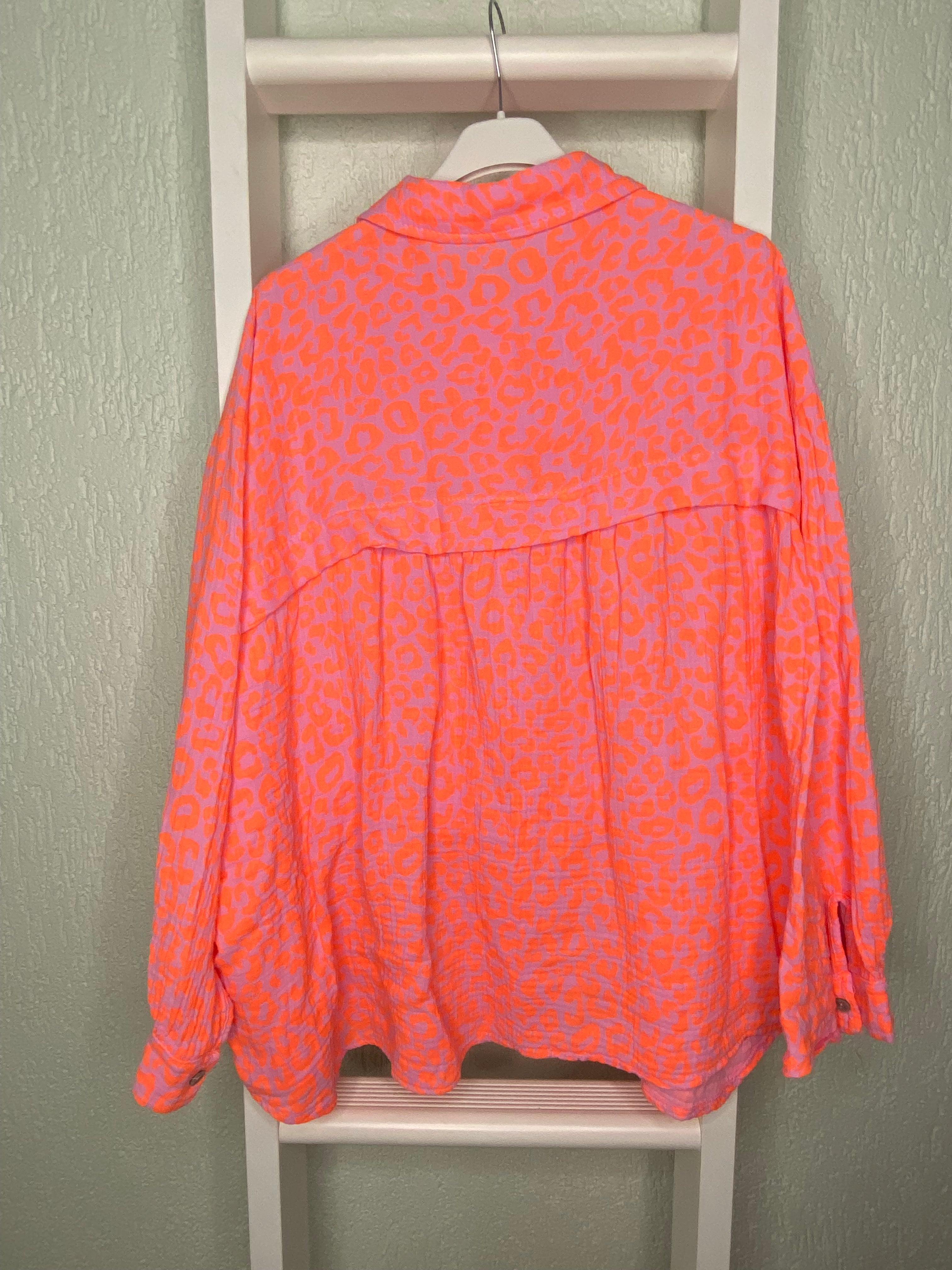 Leo-Bluse aus Musselin