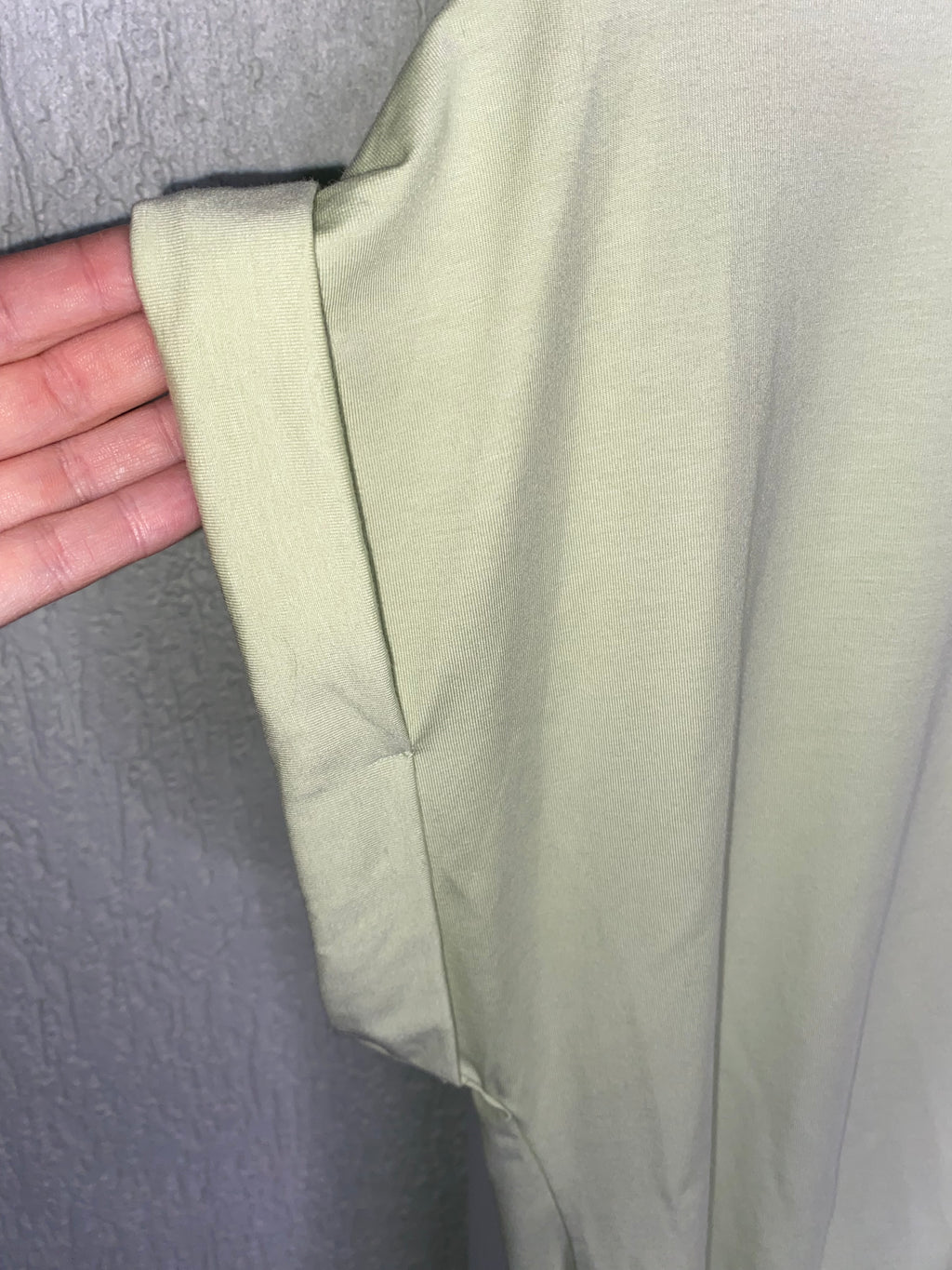 Basic Shirt mit Umschlagärmeln