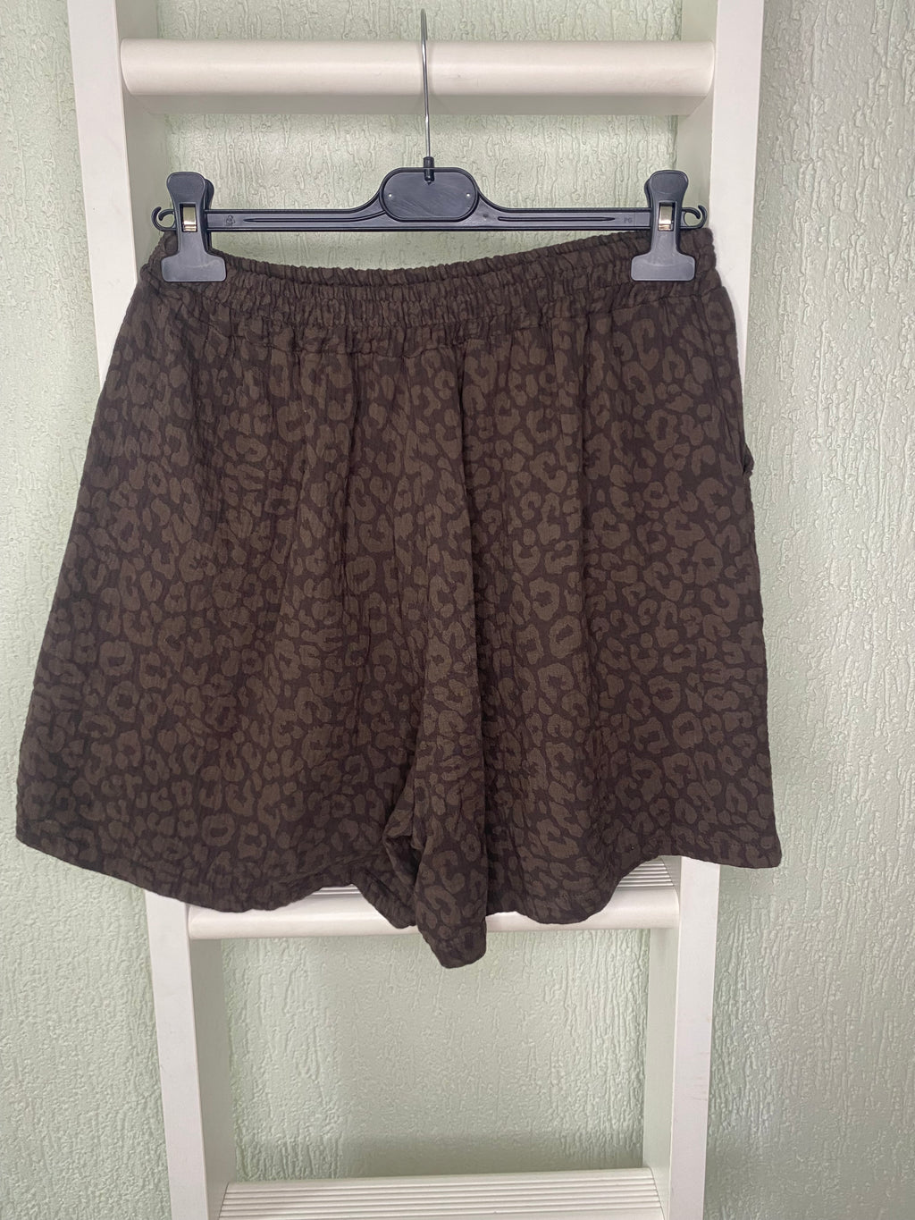 Musselin Leo Shorts - dezent gemustert